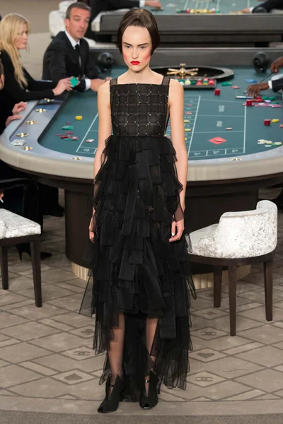 Look 60